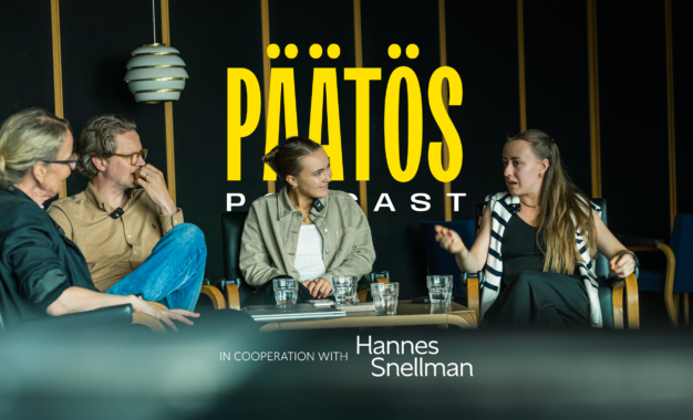 Four people sit and converse on a panel in front of a PÄÄTÖS PODCAST sign. Glasses of water and papers are on the table. In cooperation with Hannes Snellman text appears at the bottom.
